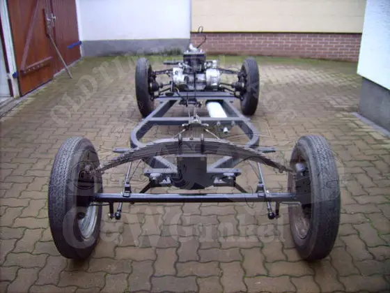 IFA F8 Fahrgestell während der Restaurierung