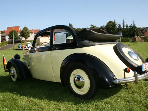 Oldtimer beim 1. Oldtimertreffen in Gerterode (Eichsfeld), August 2009